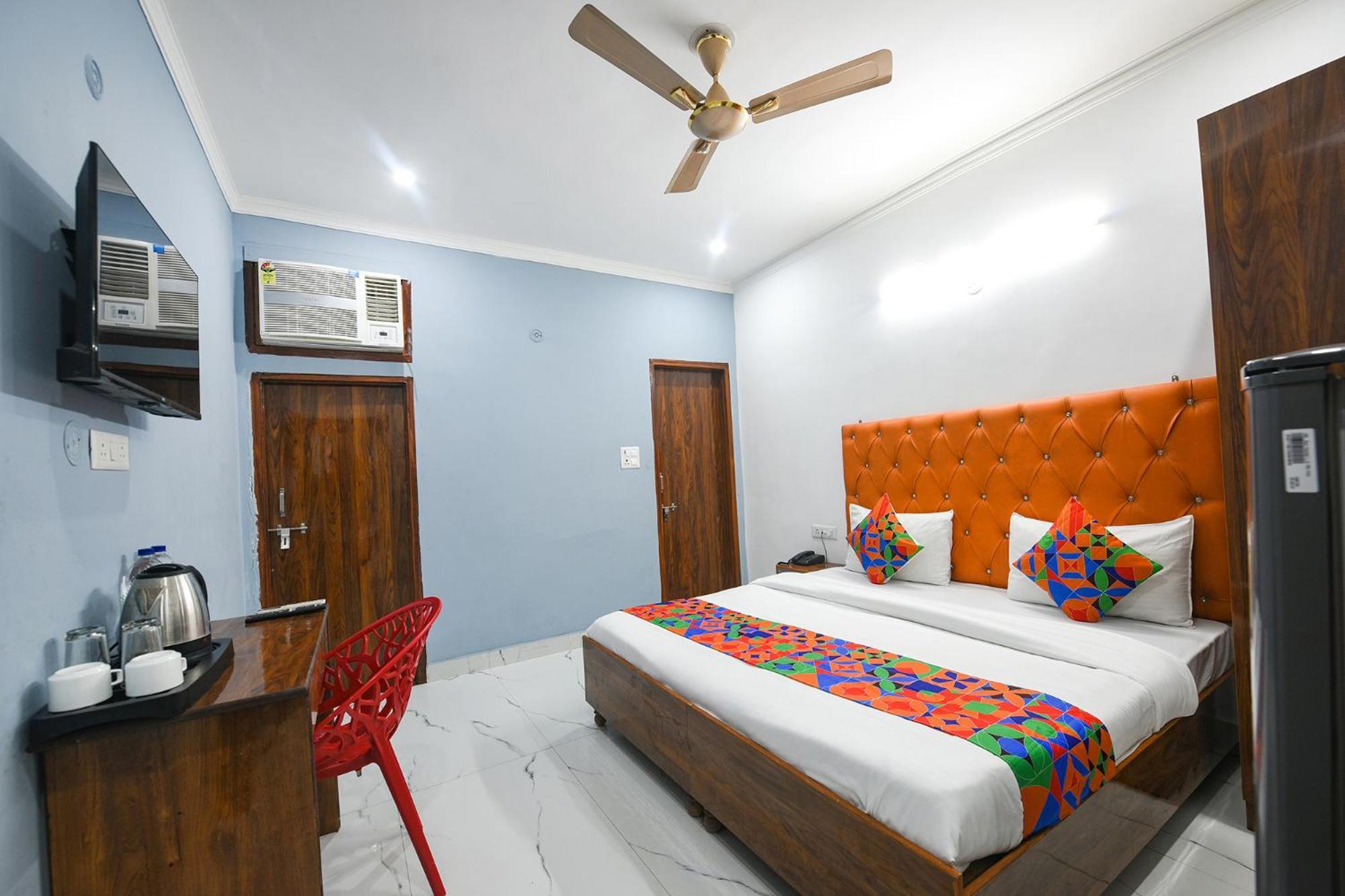 Fabhotel Wonderland Studio Rooms Gurgaon Exterior photo