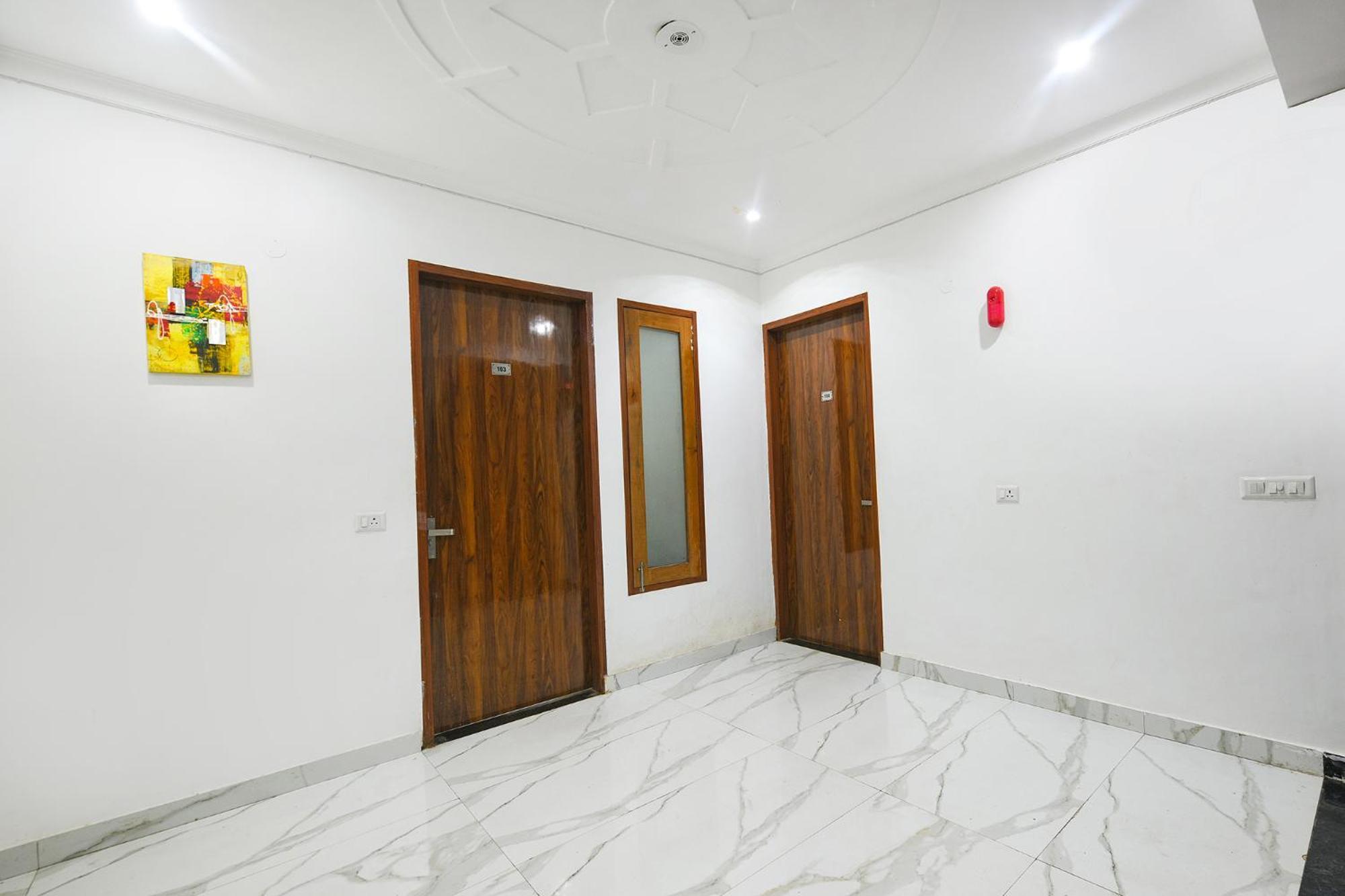 Fabhotel Wonderland Studio Rooms Gurgaon Exterior photo